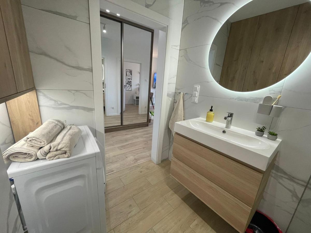 Apartament Kameralis Old Town - Klimatyzacja - Balkon - Winda Elblag Ngoại thất bức ảnh